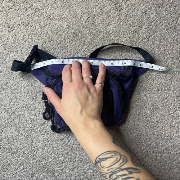TRAIL MAKER Purple and Black Vintage Fanny Pack - Picture 8 of 10